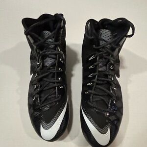 Nike Flyweave Calvin‎ Johnson  cleats in size 11.